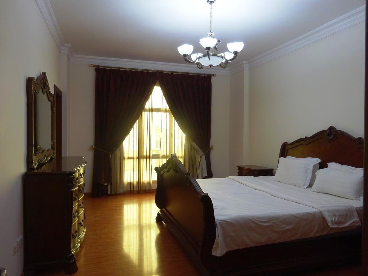 Ferienwohnung Zubara Plaza II Manama Exterior foto