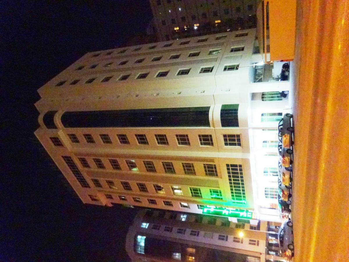 Ferienwohnung Zubara Plaza II Manama Exterior foto